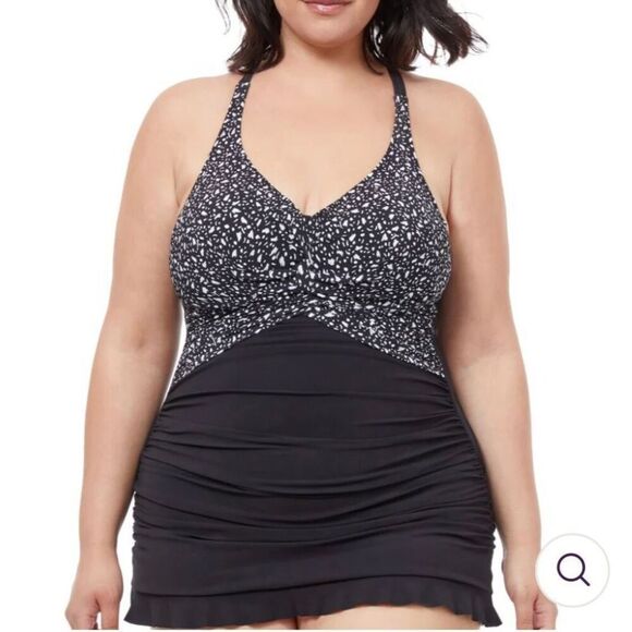 PROFILE BY GOTTEX BASH PLUS SIZE UNDERWIRE HALTER BLACK SWIM DRESS - Picture 1 of 7
